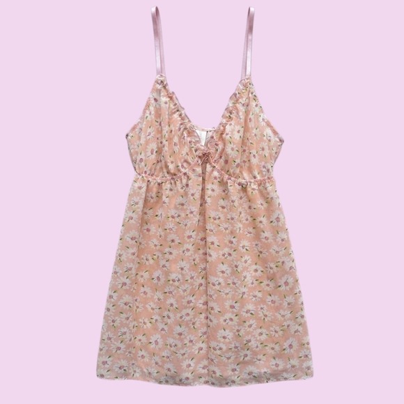 Forever 21 Tops - Peach Floral Mesh Camisole Ruffle Daisy Top Sleep Top Babydoll Style